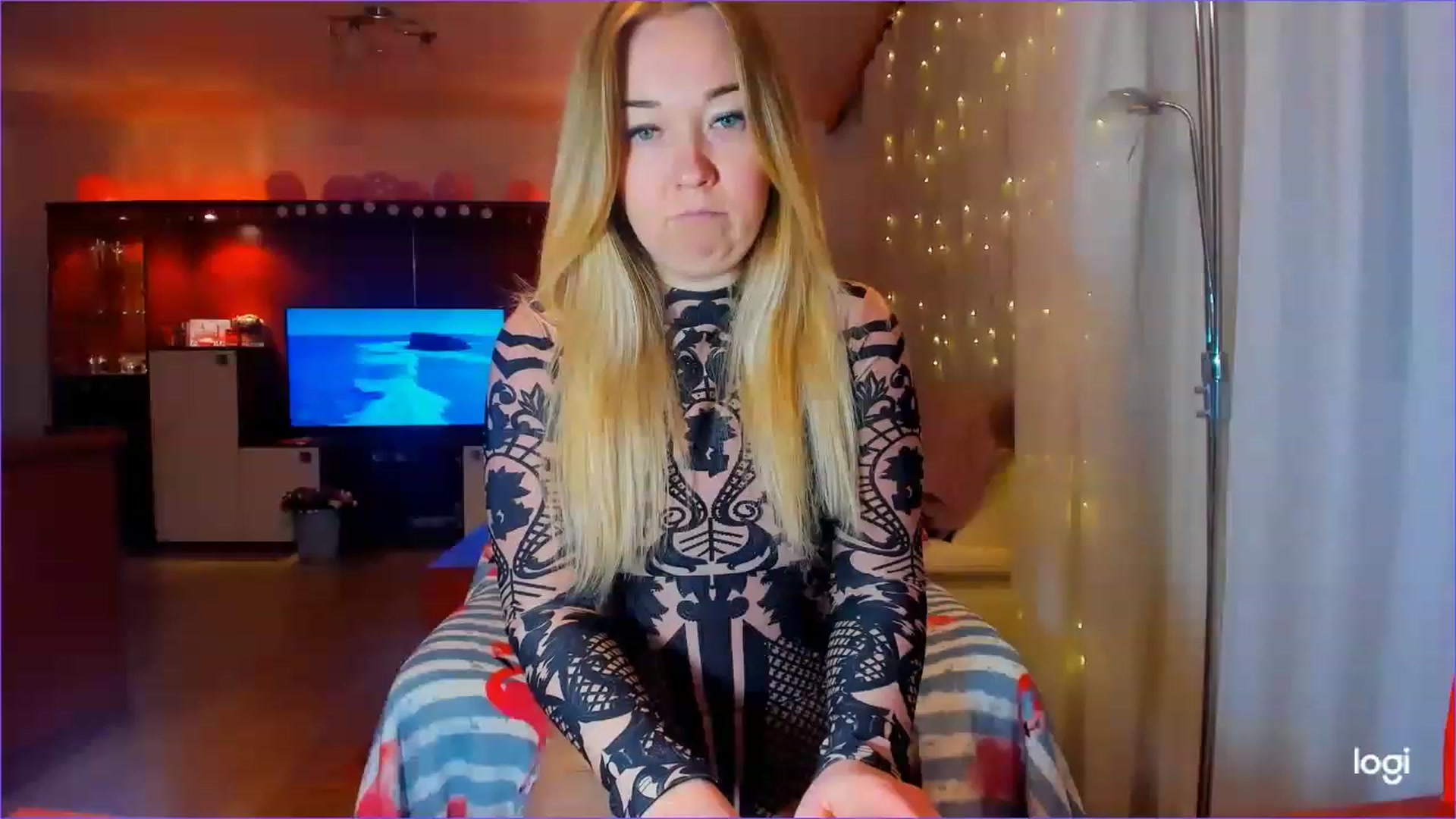 Gallery image thumbnail from FlamingoDream's myfreecams stream on, 03/15/2023, 04:37 image 1 of 20