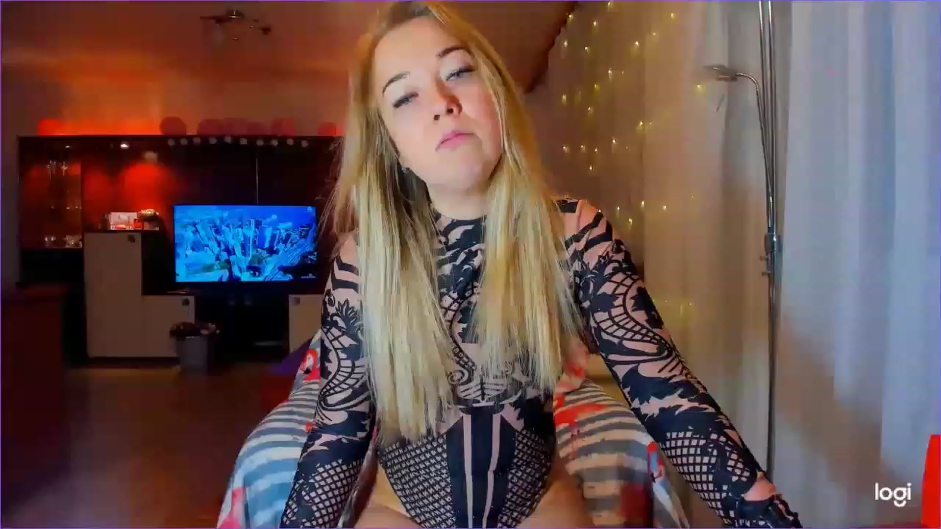 Gallery image thumbnail from FlamingoDream's myfreecams stream on, 03/15/2023, 05:17 image 2 of 20