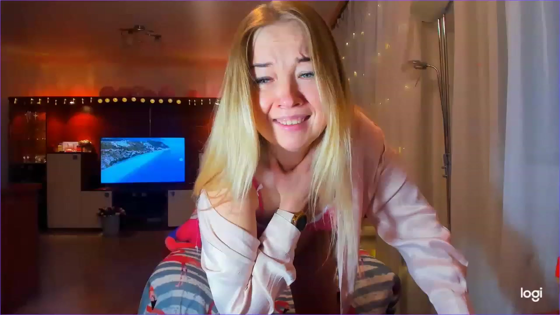 Gallery image thumbnail from FlamingoDream's myfreecams stream on, 03/15/2023, 21:55 image 2 of 20