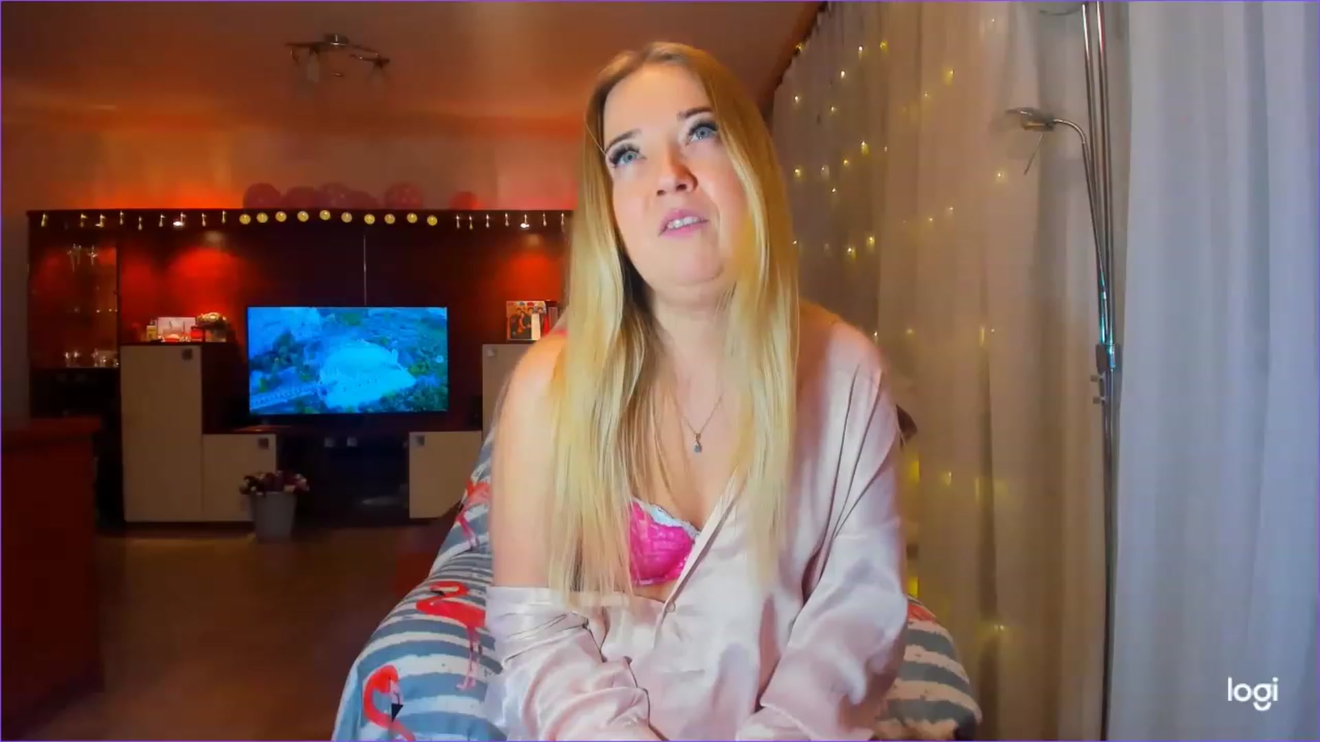 Gallery image thumbnail from FlamingoDream's myfreecams stream on, 03/16/2023, 24:08 image 17 of 20