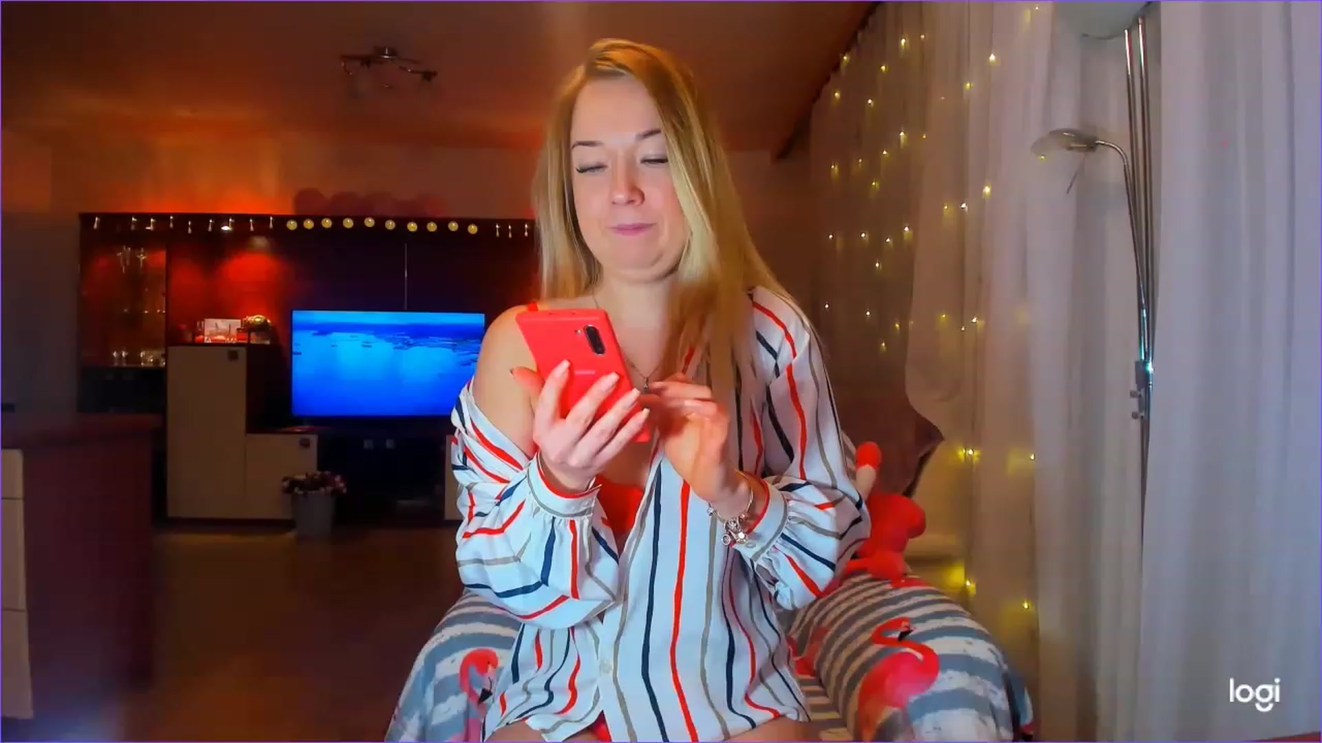 Gallery image thumbnail from FlamingoDream's myfreecams stream on, 03/16/2023, 22:25 image 14 of 20