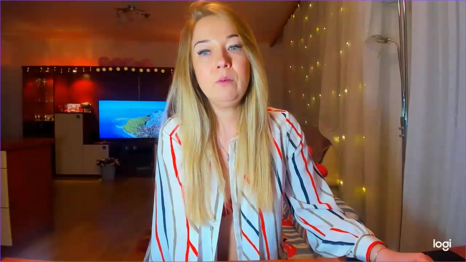 Gallery image thumbnail from FlamingoDream's myfreecams stream on, 03/17/2023, 01:12 image 1 of 20