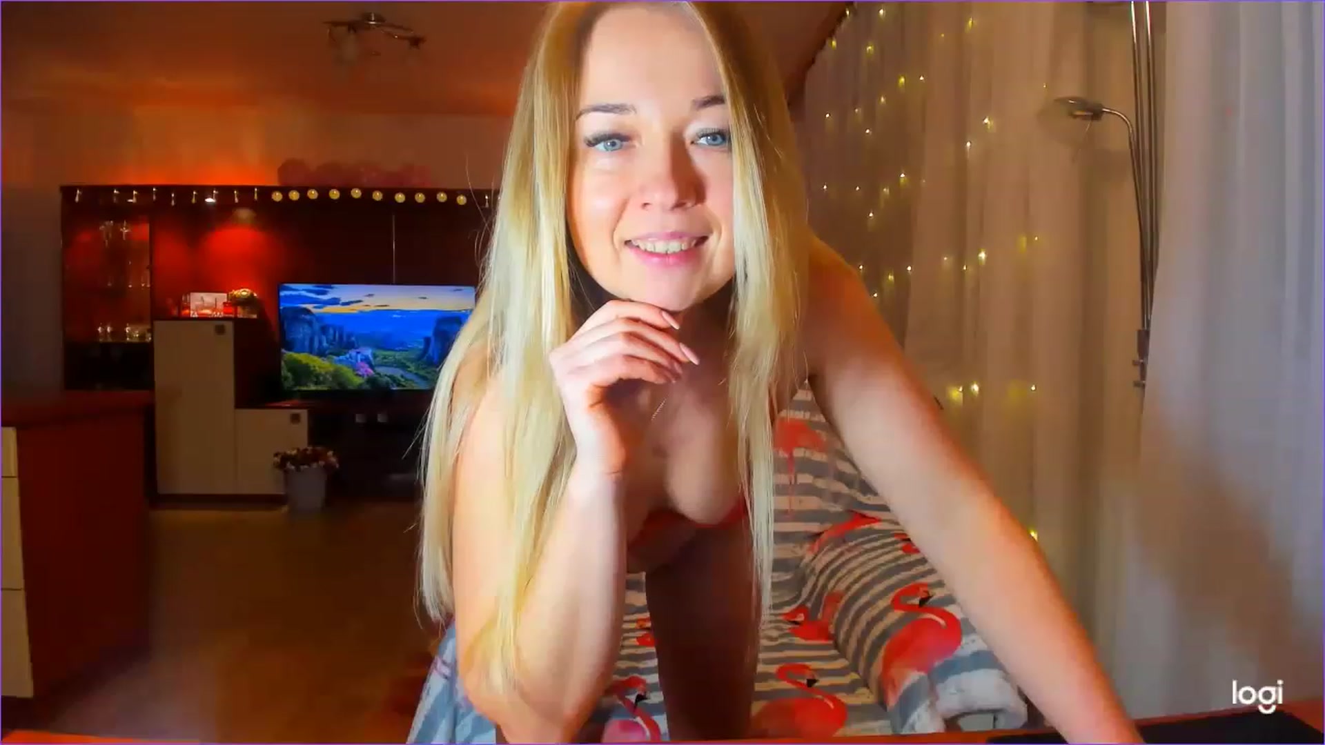 Gallery image thumbnail from FlamingoDream's myfreecams stream on, 03/17/2023, 01:12 image 7 of 20