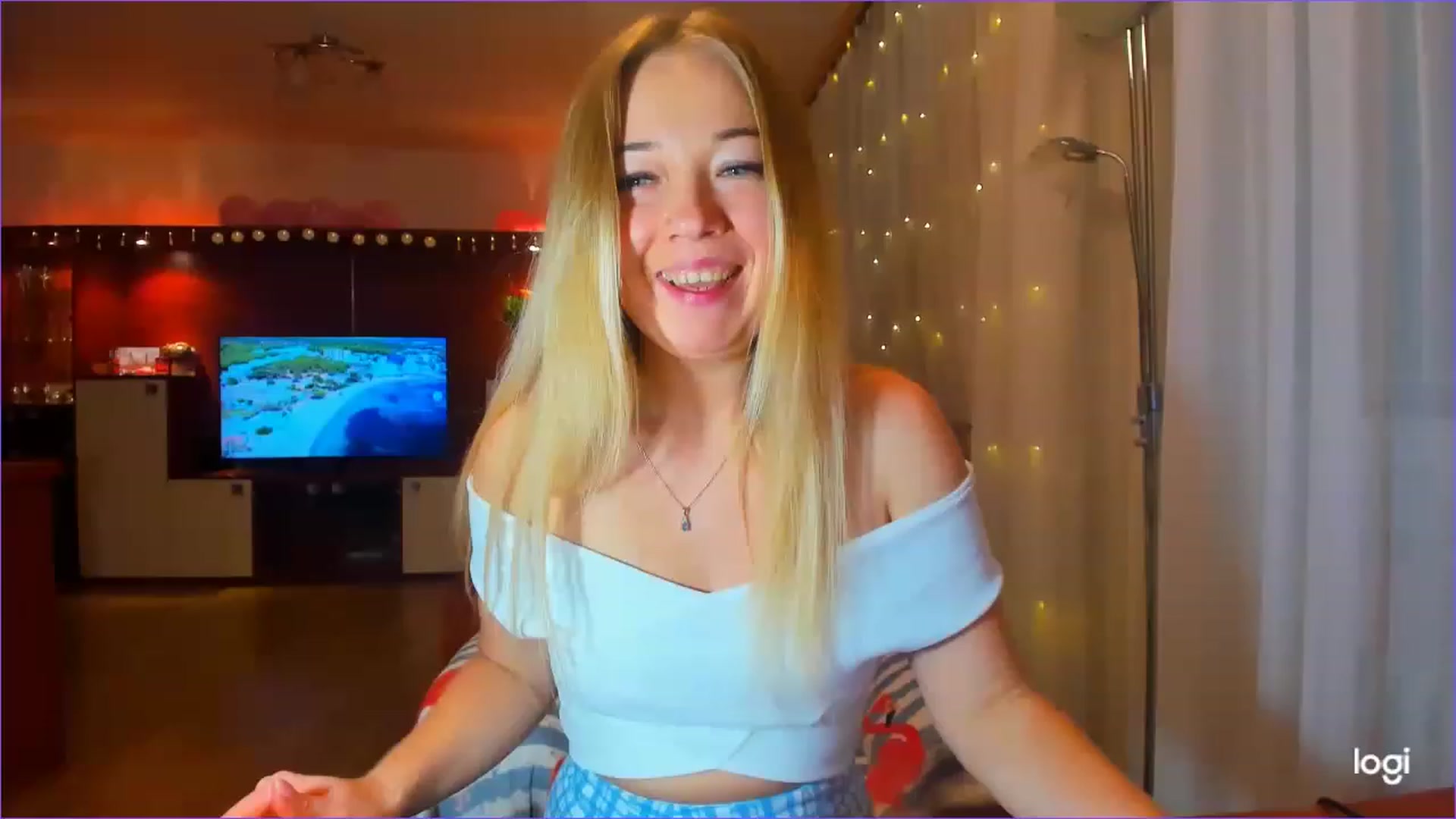 Gallery image thumbnail from FlamingoDream's myfreecams stream on, 03/17/2023, 23:21 image 2 of 20