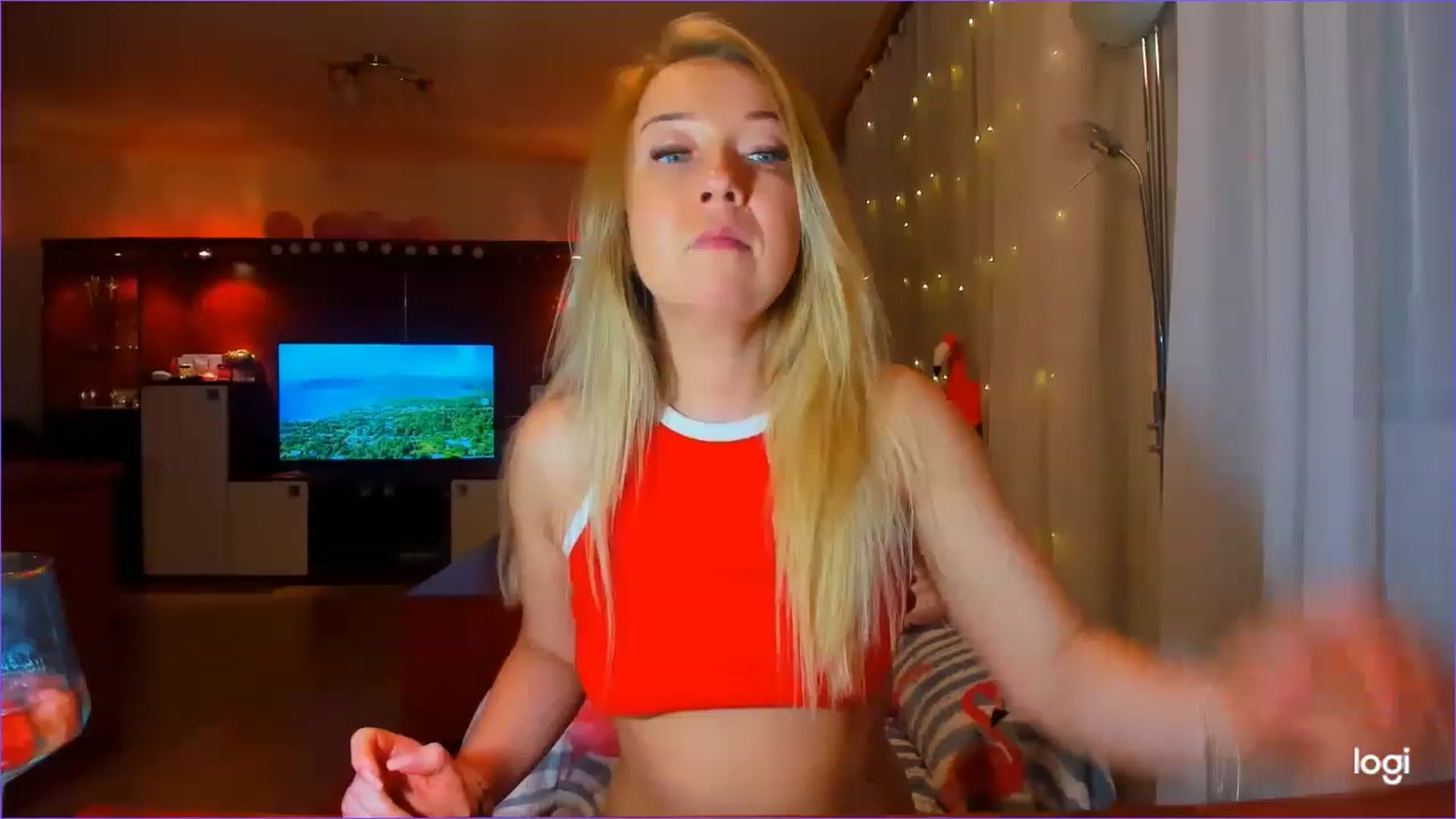 Gallery image thumbnail from FlamingoDream's myfreecams stream on, 03/24/2023, 23:17 image 10 of 20