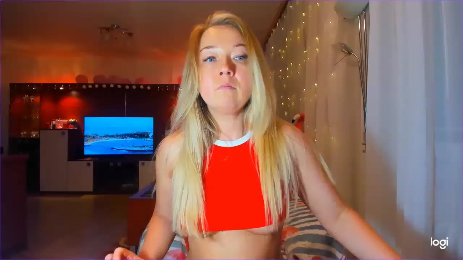 Gallery image thumbnail from FlamingoDream's myfreecams stream on, 03/28/2023, 22:29 image 13 of 20