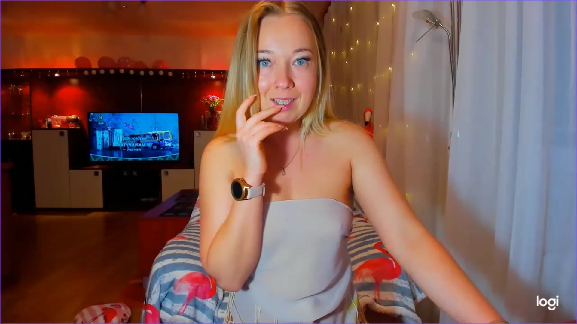 Gallery image thumbnail from FlamingoDream's myfreecams stream on, 03/29/2023, 23:49 image 5 of 20