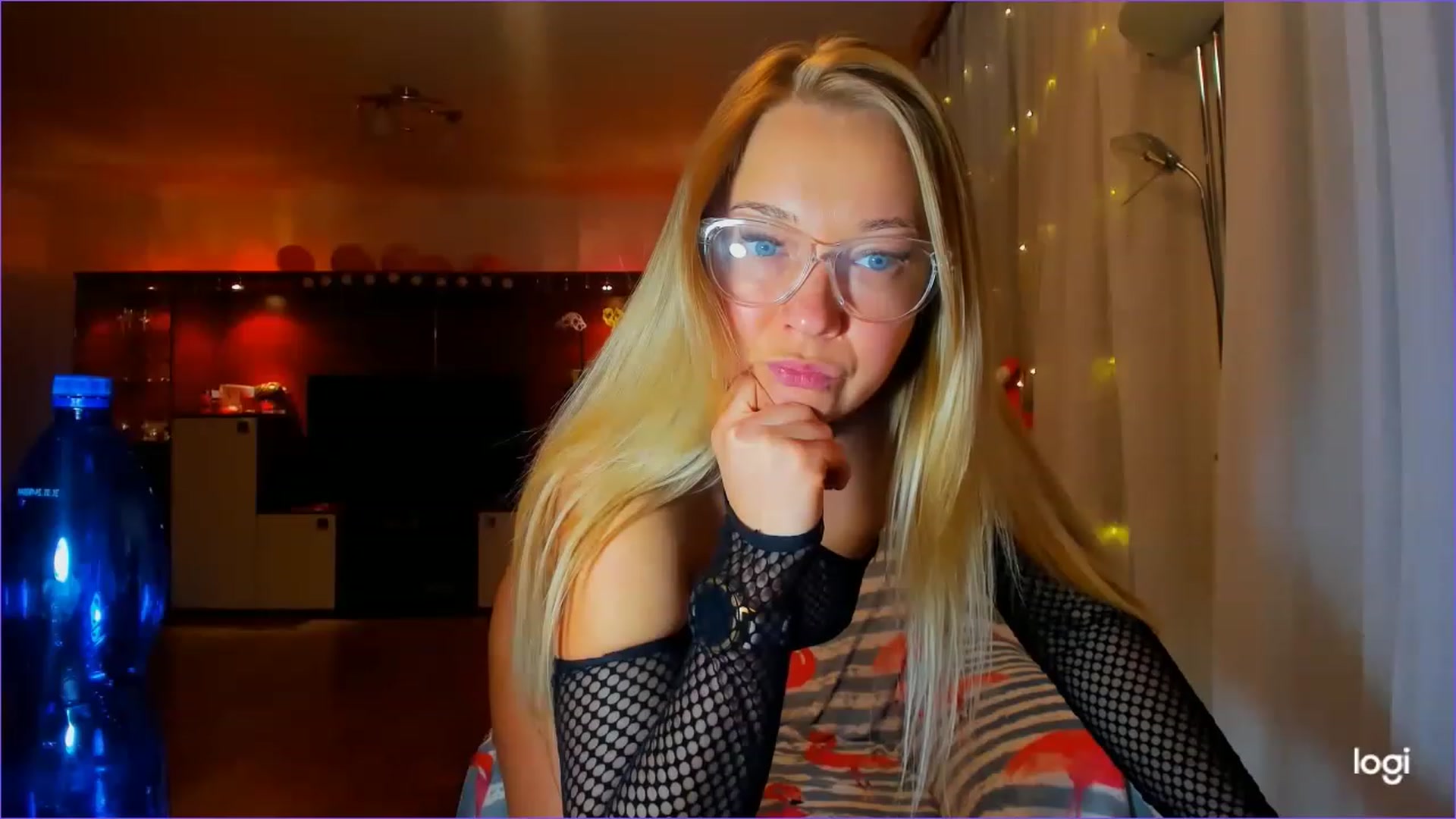Gallery image thumbnail from FlamingoDream's myfreecams stream on, 04/12/2023, 03:36 image 12 of 20