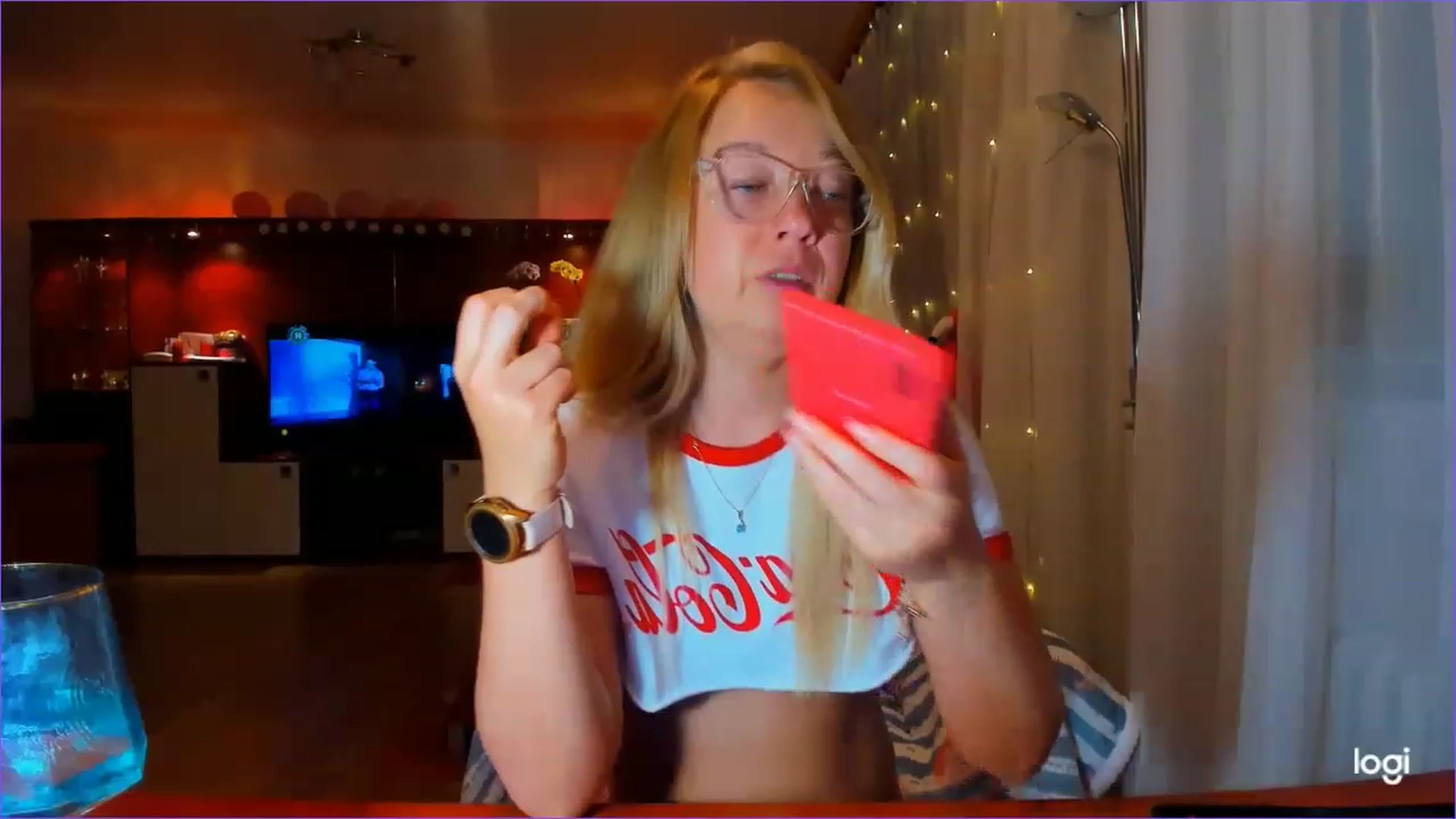 Gallery image thumbnail from FlamingoDream's myfreecams stream on, 04/14/2023, 21:09 image 18 of 20