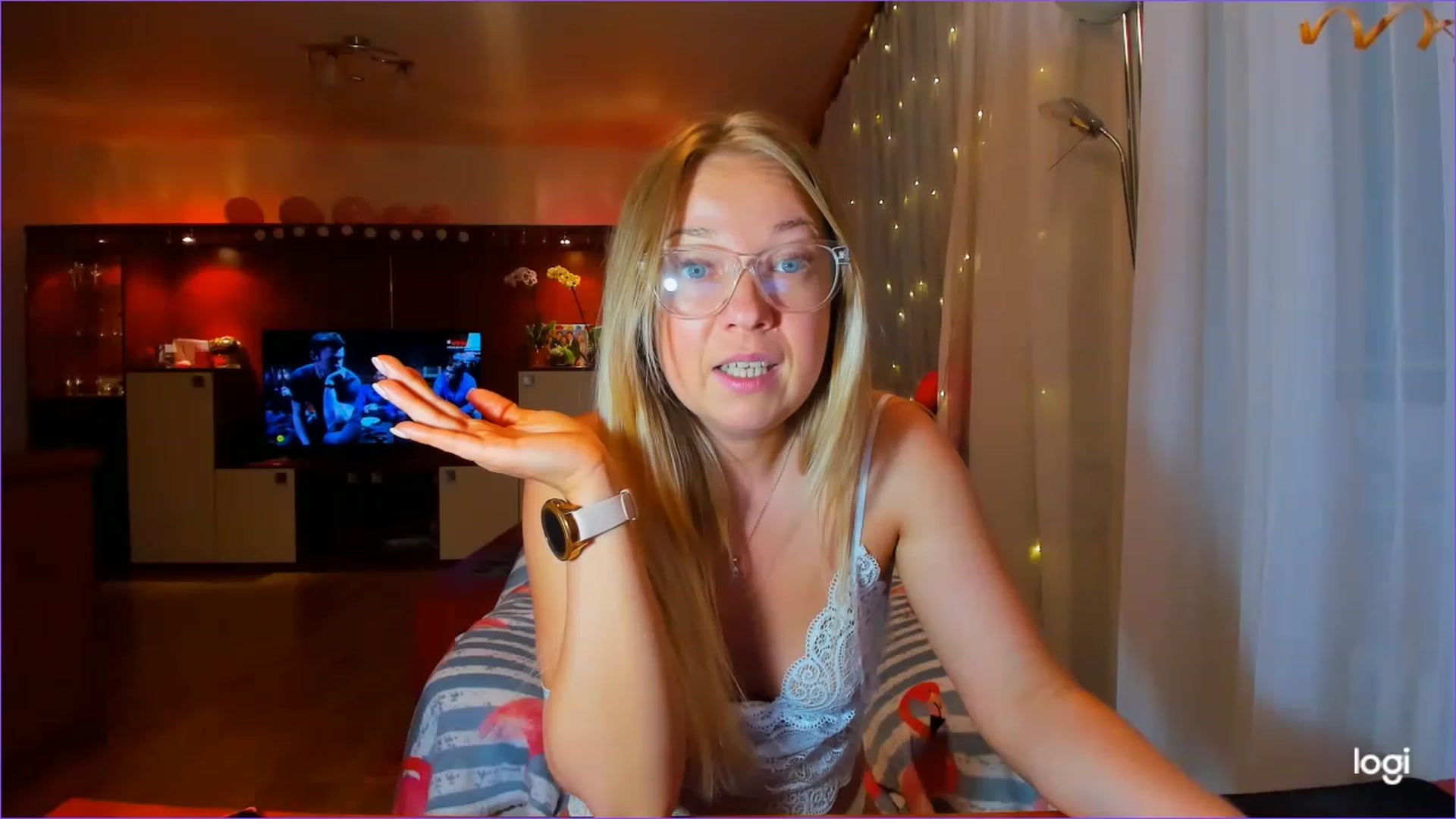 Gallery image thumbnail from FlamingoDream's myfreecams stream on, 04/18/2023, 03:13 image 16 of 20