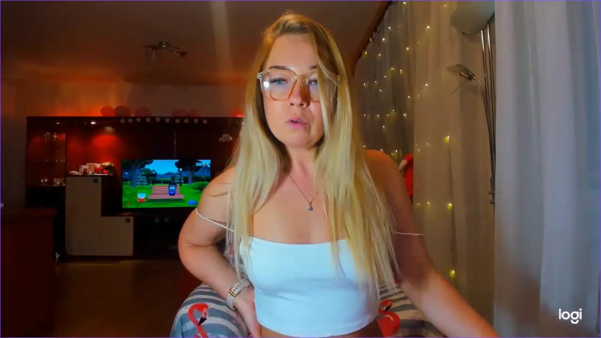 Gallery image thumbnail from FlamingoDream's myfreecams stream on, 04/24/2023, 23:03 image 8 of 20