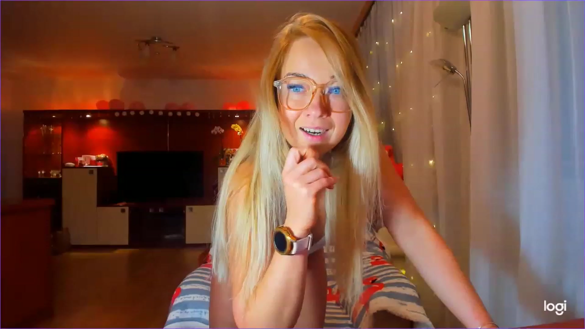 Gallery image thumbnail from FlamingoDream's myfreecams stream on, 04/25/2023, 22:44 image 4 of 20