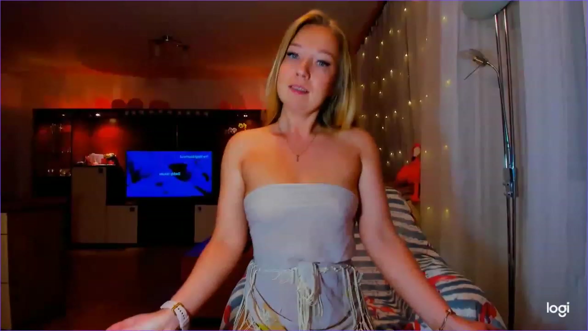 Gallery image thumbnail from FlamingoDream's myfreecams stream on, 05/11/2023, 20:02 image 2 of 20