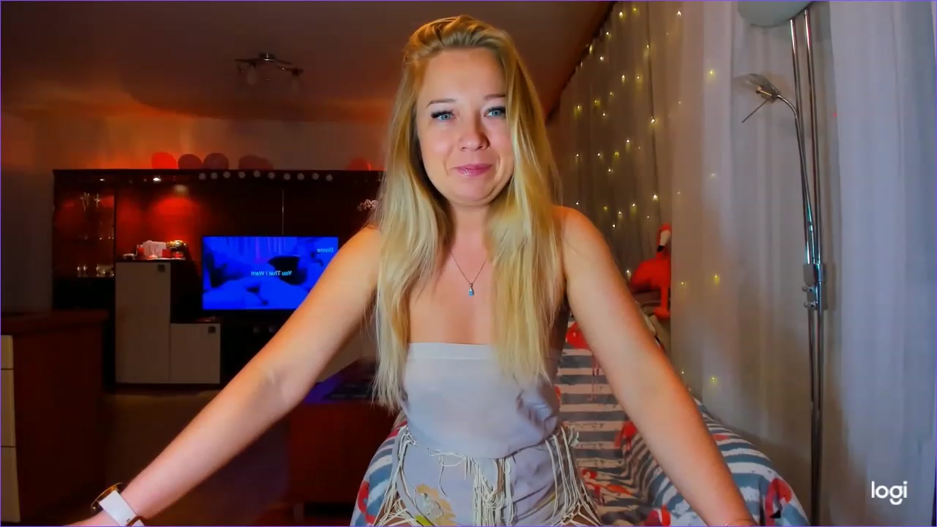 Gallery image thumbnail from FlamingoDream's myfreecams stream on, 05/11/2023, 20:02 image 7 of 20