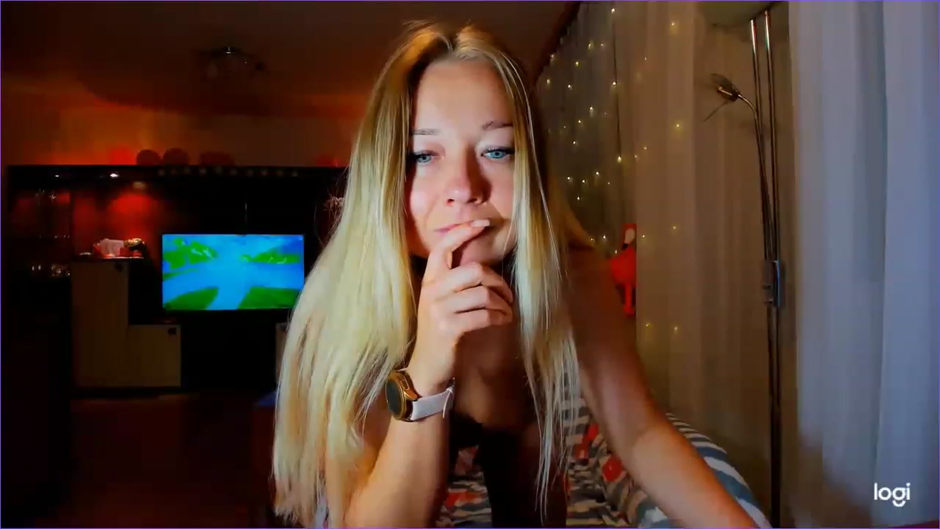 Gallery image thumbnail from FlamingoDream's myfreecams stream on, 05/11/2023, 23:15 image 18 of 20
