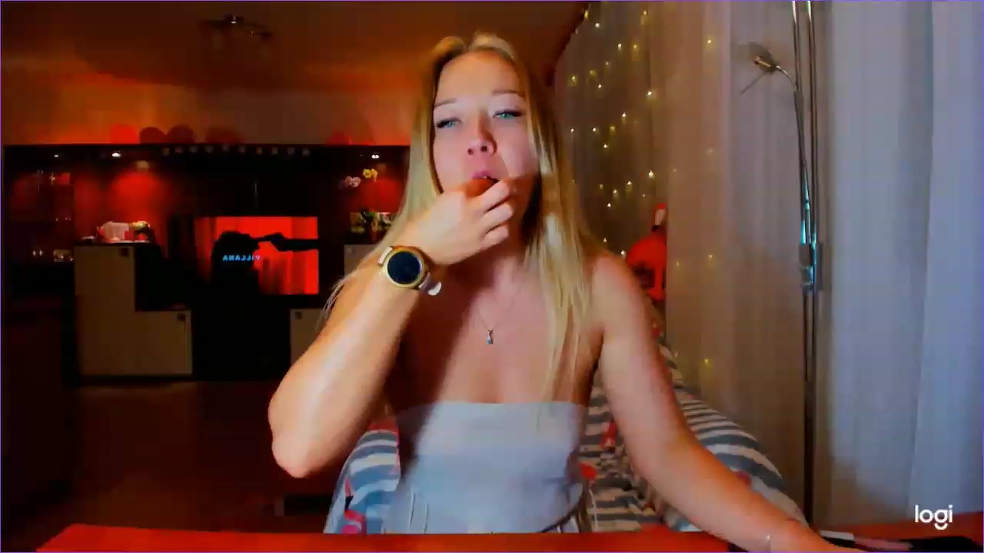 Gallery image thumbnail from FlamingoDream's myfreecams stream on, 05/11/2023, 23:15 image 1 of 20