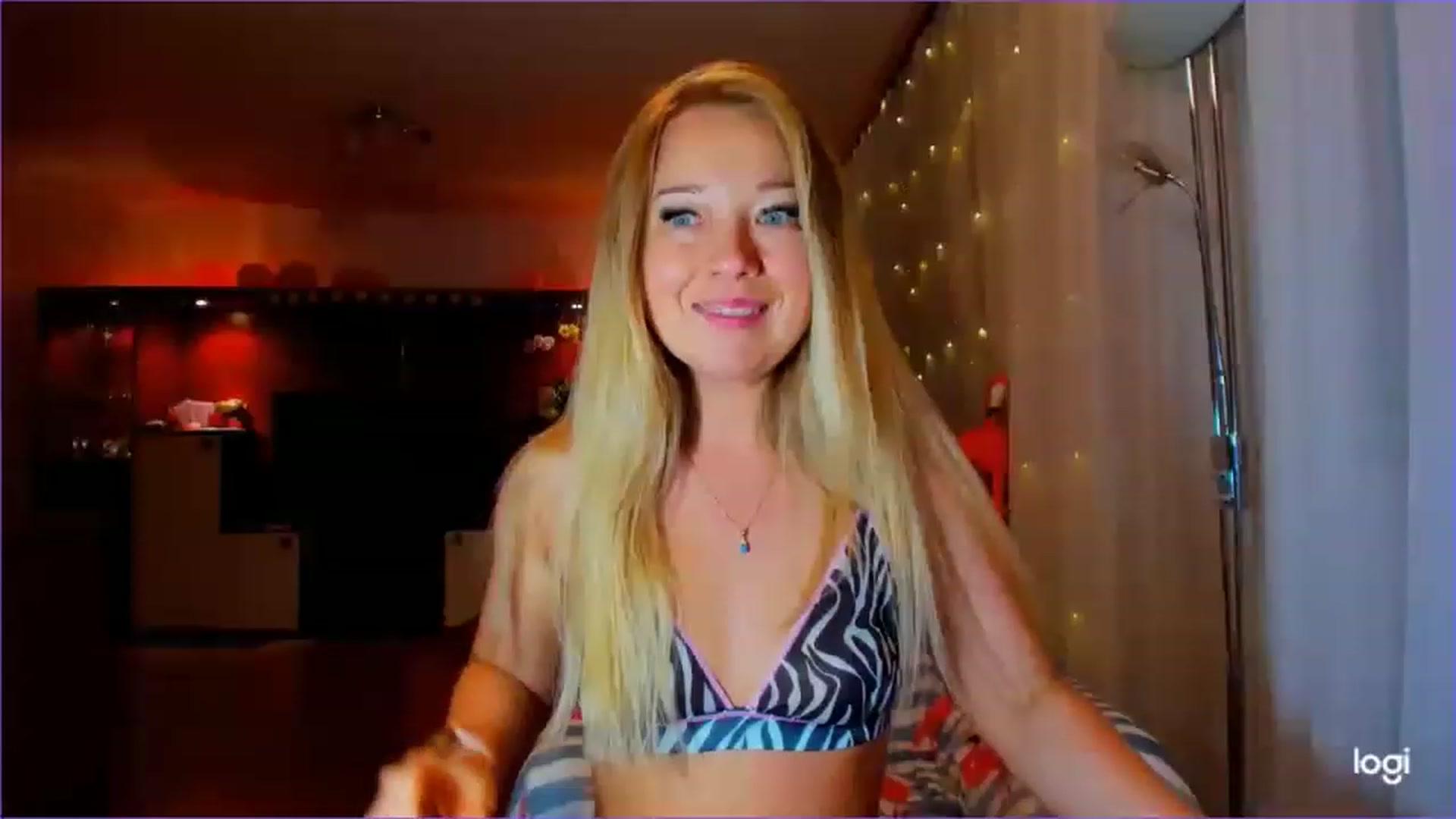 Gallery image thumbnail from FlamingoDream's myfreecams stream on, 05/12/2023, 24:01 image 11 of 20