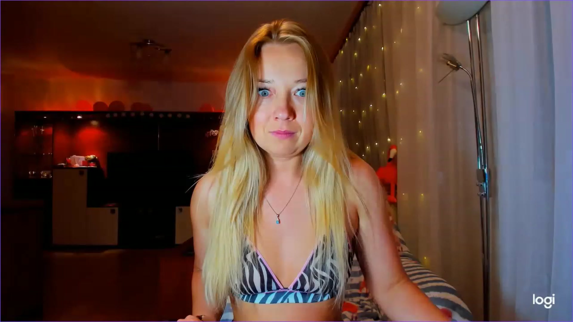 Gallery image thumbnail from FlamingoDream's myfreecams stream on, 05/12/2023, 24:01 image 15 of 20