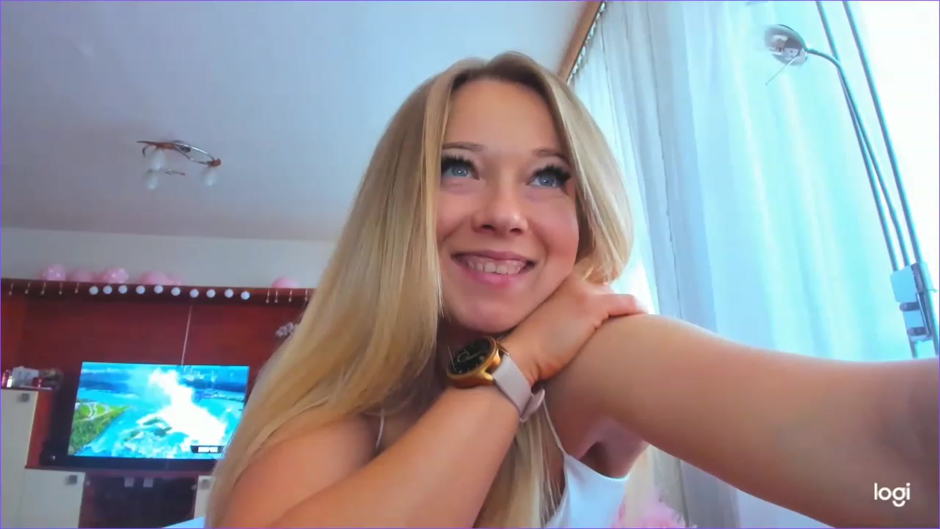 Gallery image thumbnail from FlamingoDream's myfreecams stream on, 05/12/2023, 17:24 image 3 of 20