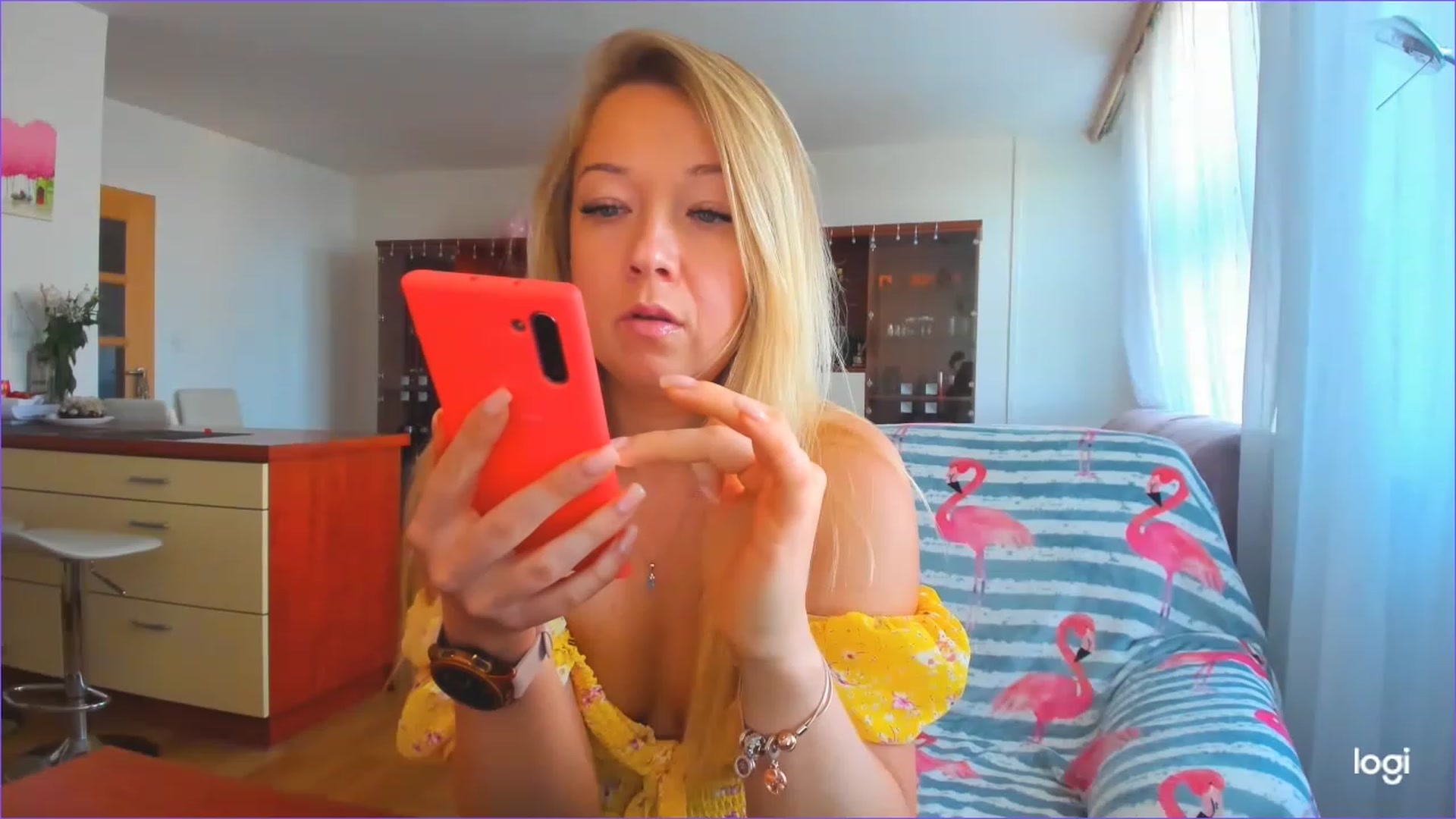 Gallery image thumbnail from FlamingoDream's myfreecams stream on, 05/15/2023, 17:24 image 5 of 20