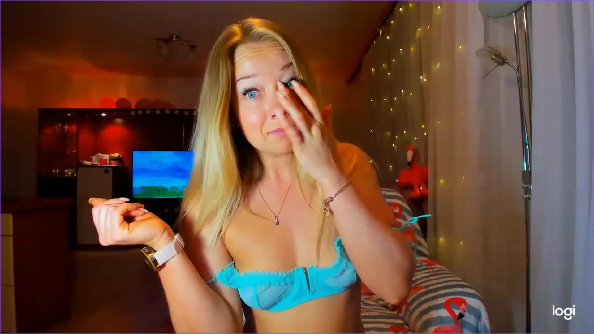 Gallery image thumbnail from FlamingoDream's myfreecams stream on, 05/16/2023, 23:12 image 1 of 20
