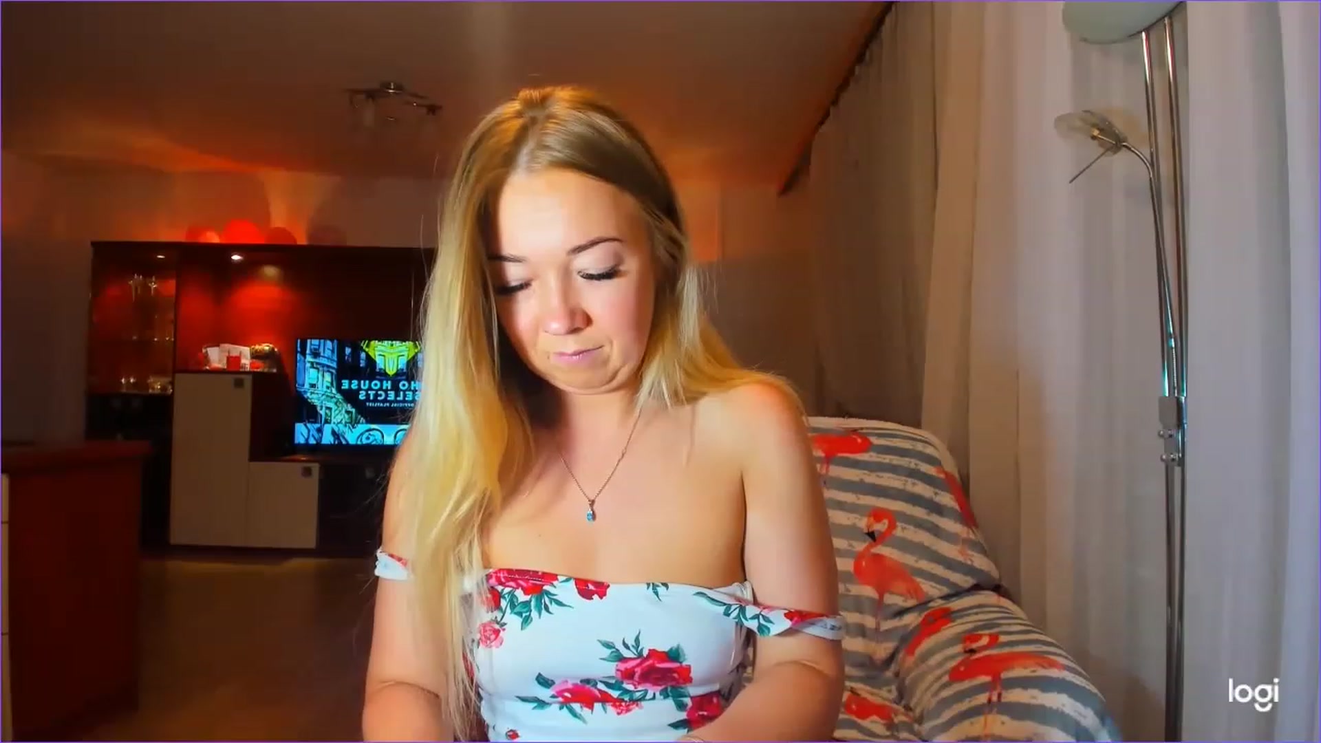 Gallery image thumbnail from FlamingoDream's myfreecams stream on, 05/22/2023, 23:31 image 3 of 20