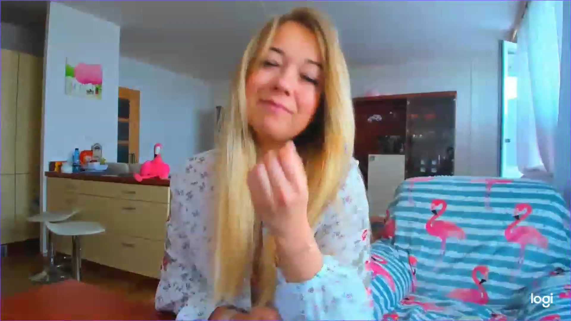 Gallery image thumbnail from FlamingoDream's myfreecams stream on, 05/23/2023, 15:22 image 10 of 20