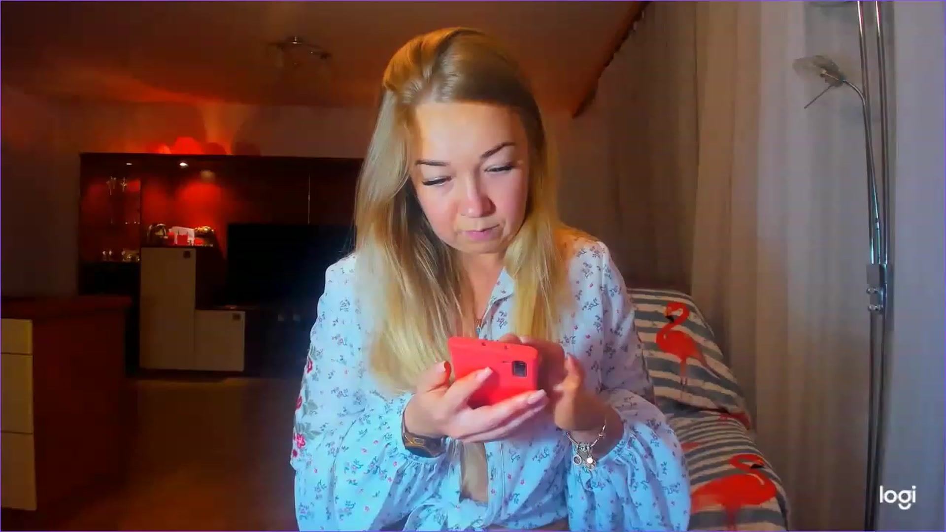 Gallery image thumbnail from FlamingoDream's myfreecams stream on, 05/23/2023, 20:43 image 17 of 20