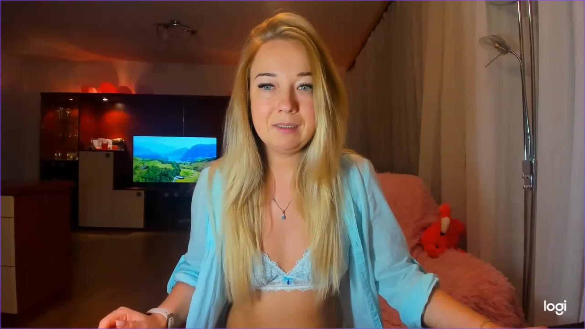 Gallery image thumbnail from FlamingoDream's myfreecams stream on, 05/24/2023, 21:25 image 7 of 20