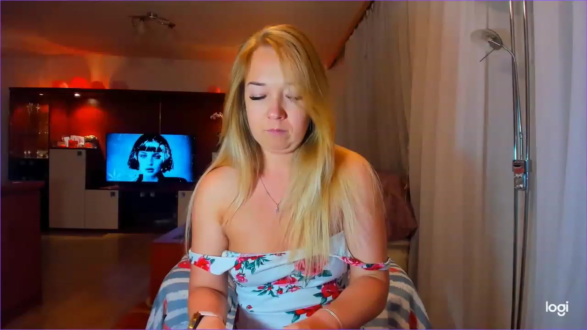 Gallery image thumbnail from FlamingoDream's myfreecams stream on, 05/30/2023, 23:45 image 12 of 20