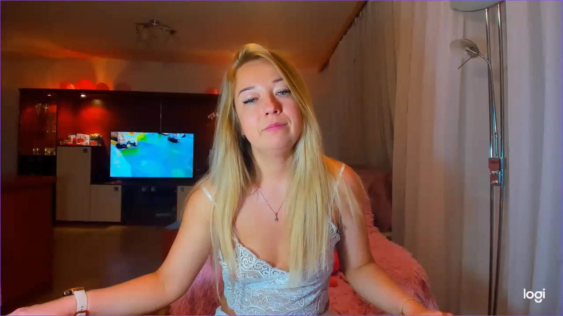 Gallery image thumbnail from FlamingoDream's myfreecams stream on, 05/31/2023, 22:21 image 8 of 20