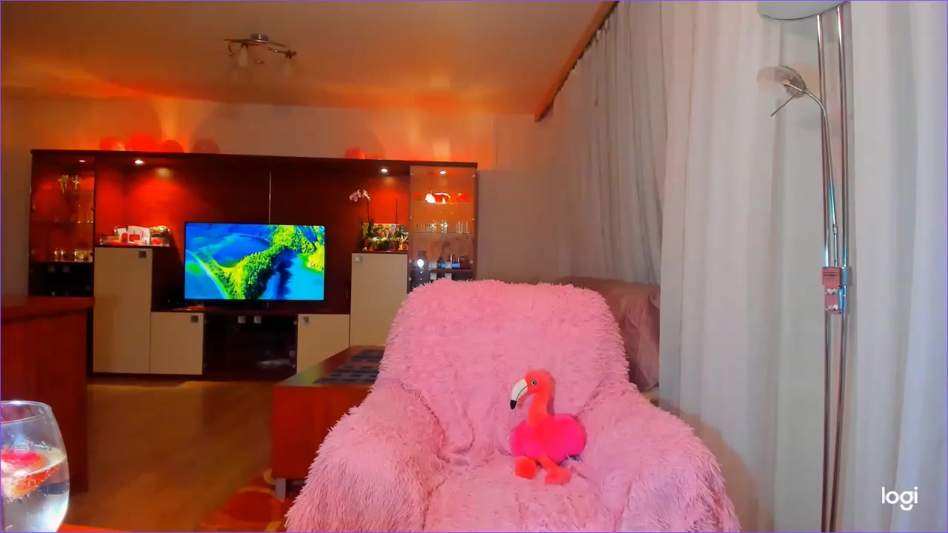 Gallery image thumbnail from FlamingoDream's myfreecams stream on, 05/31/2023, 22:21 image 9 of 20