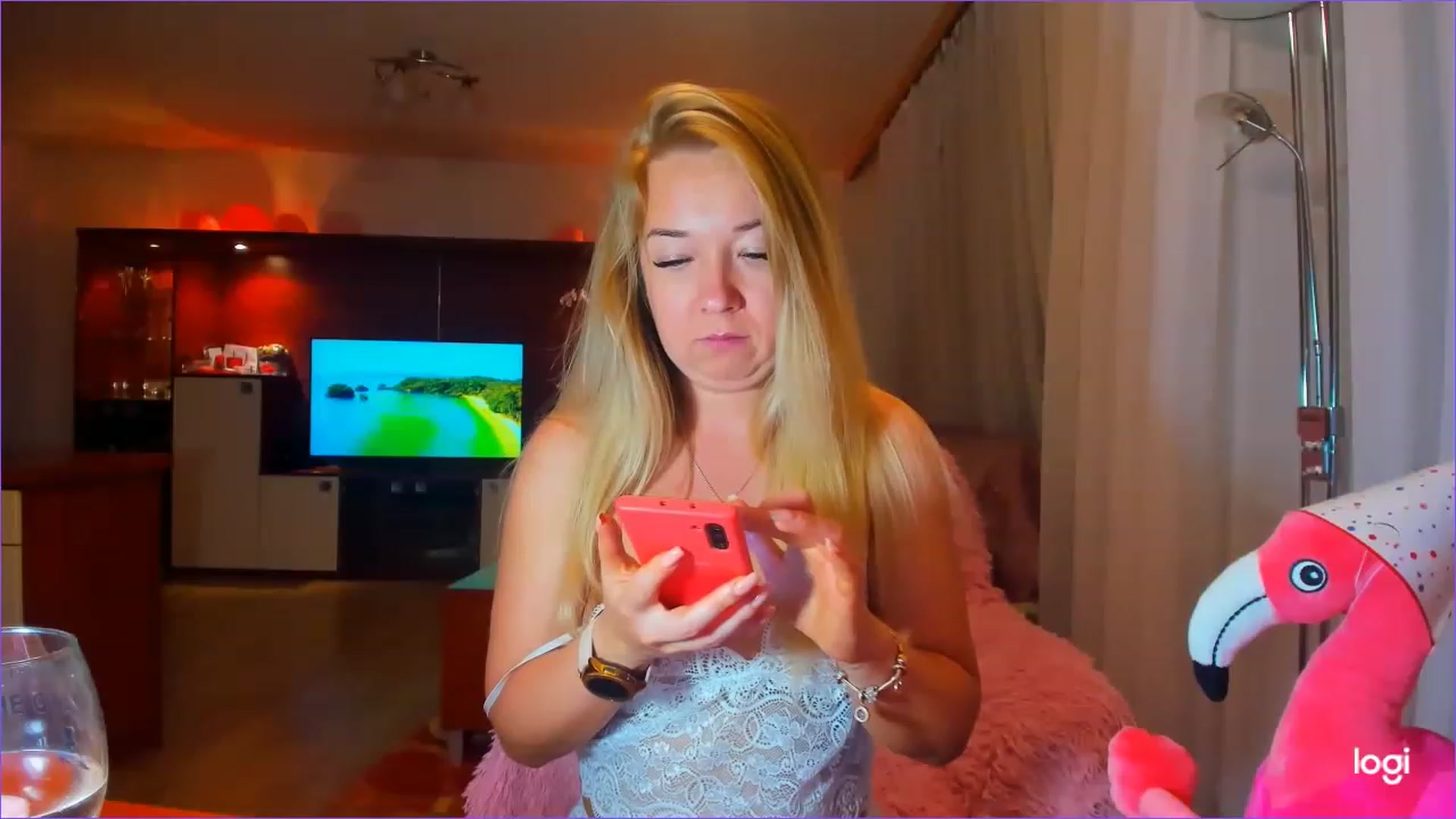Gallery image thumbnail from FlamingoDream's myfreecams stream on, 05/31/2023, 23:18 image 11 of 20