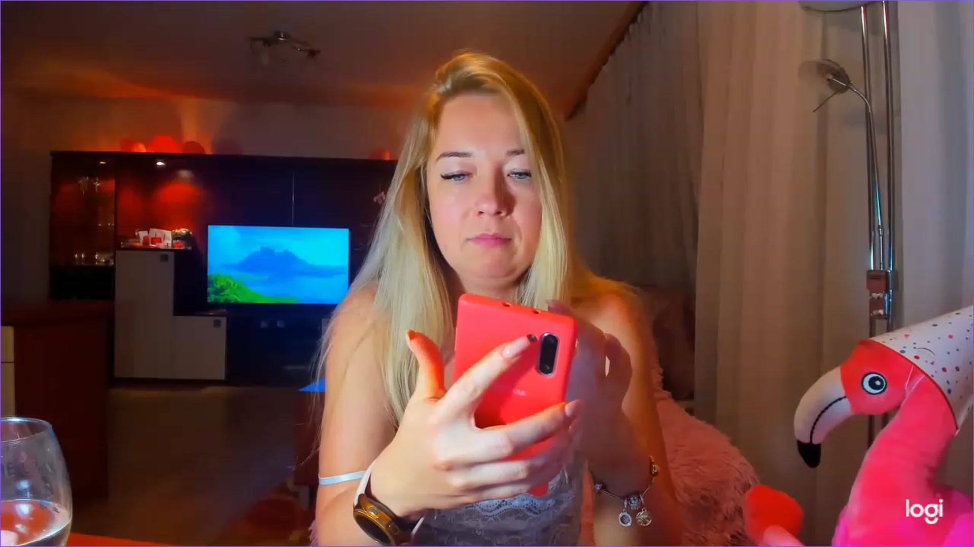 Gallery image thumbnail from FlamingoDream's myfreecams stream on, 05/31/2023, 23:18 image 6 of 20