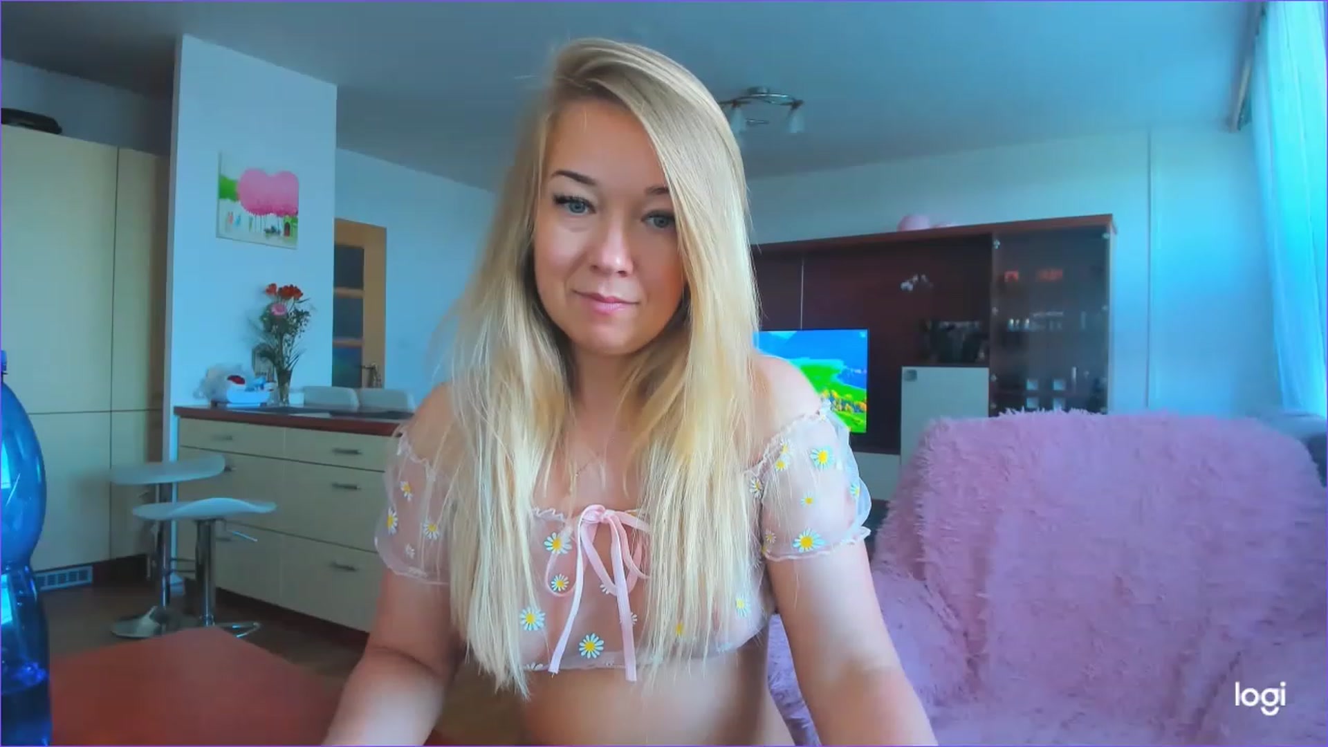 Gallery image thumbnail from FlamingoDream's myfreecams stream on, 06/01/2023, 16:20 image 17 of 20