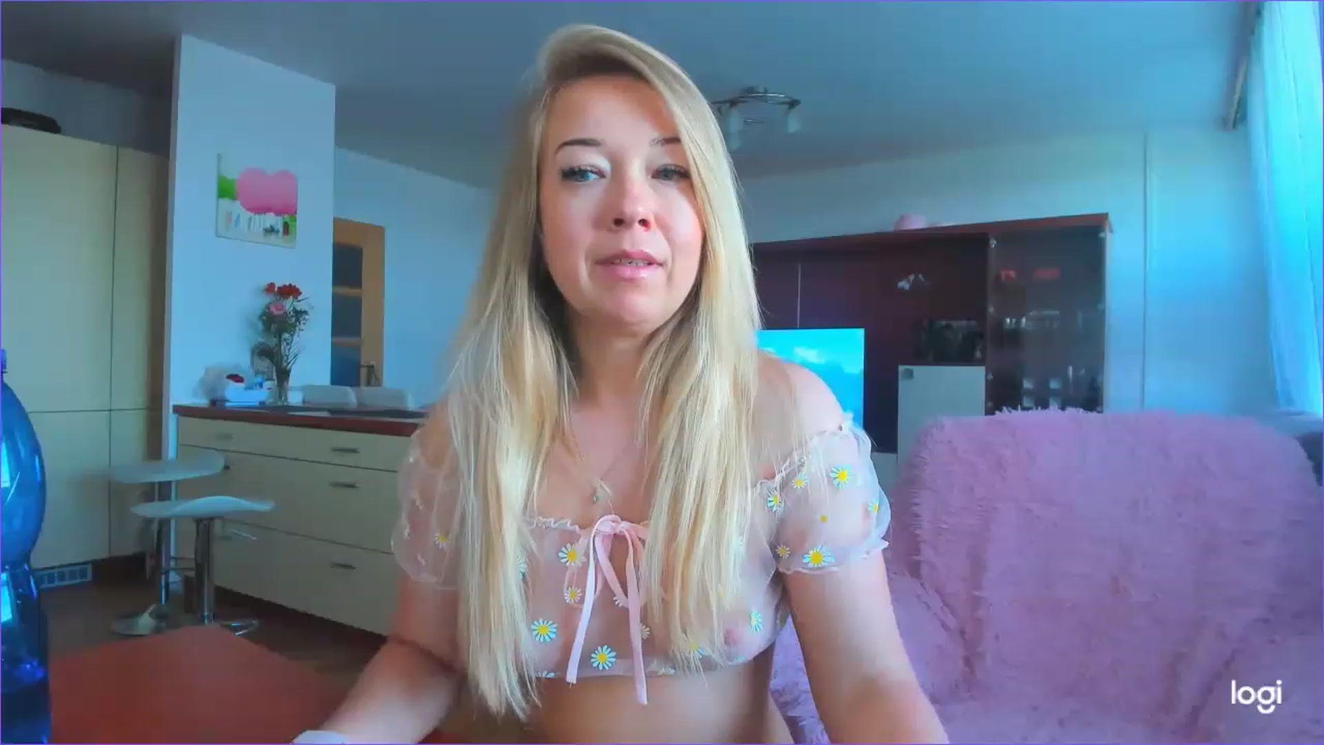 Gallery image thumbnail from FlamingoDream's myfreecams stream on, 06/01/2023, 16:20 image 19 of 20