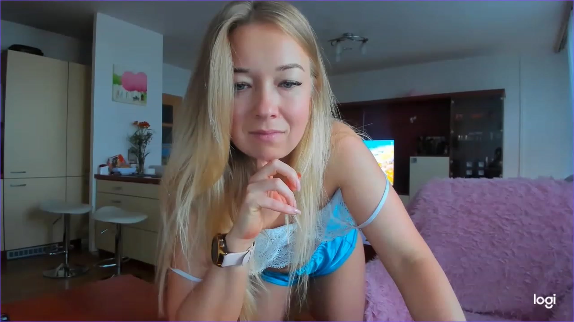 Gallery image thumbnail from FlamingoDream's myfreecams stream on, 06/05/2023, 16:12 image 10 of 20