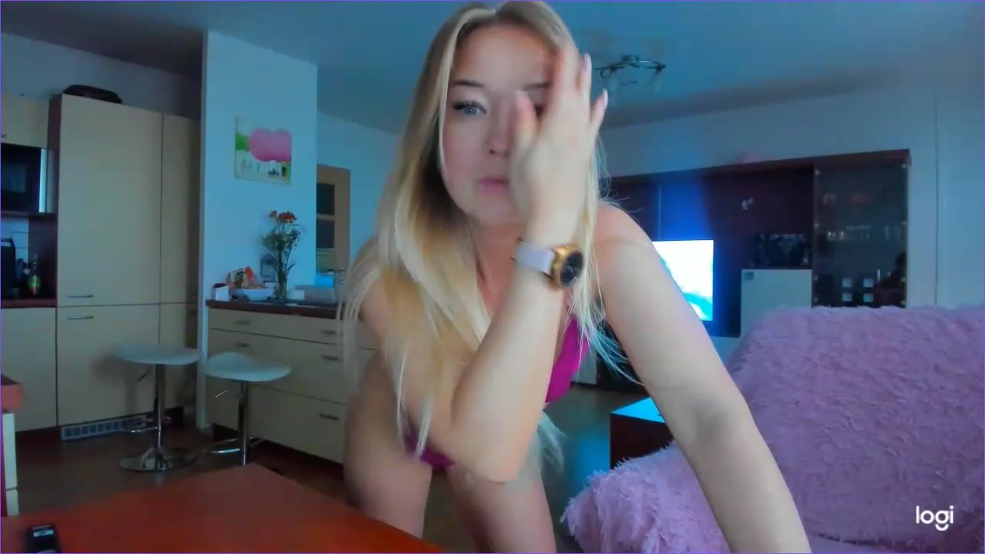 Gallery image thumbnail from FlamingoDream's myfreecams stream on, 06/05/2023, 16:12 image 18 of 20