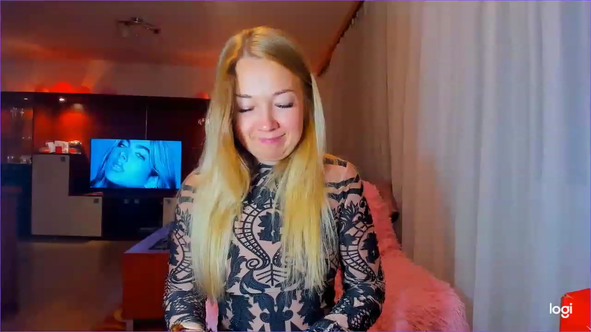 Gallery image thumbnail from FlamingoDream's myfreecams stream on, 06/05/2023, 22:01 image 18 of 20