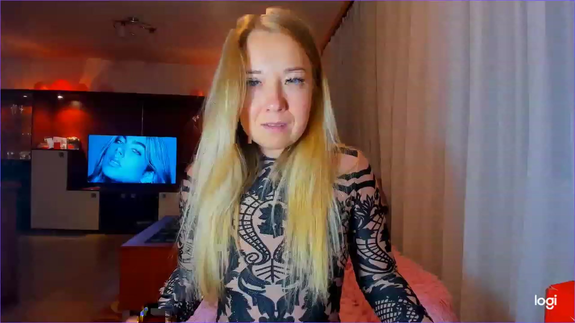 Gallery image thumbnail from FlamingoDream's myfreecams stream on, 06/05/2023, 22:01 image 16 of 20