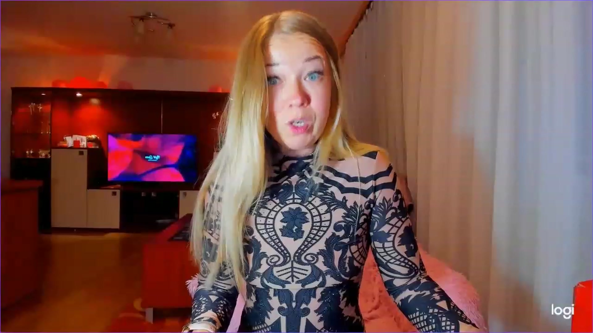 Gallery image thumbnail from FlamingoDream's myfreecams stream on, 06/06/2023, 24:18 image 2 of 20