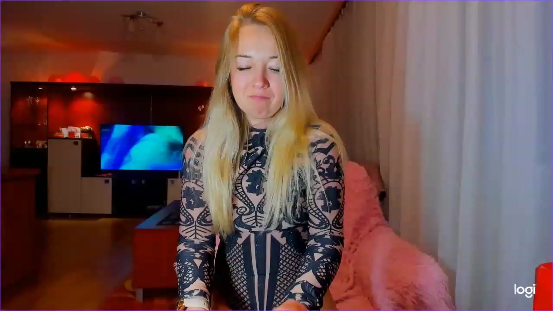 Gallery image thumbnail from FlamingoDream's myfreecams stream on, 06/06/2023, 24:18 image 4 of 20