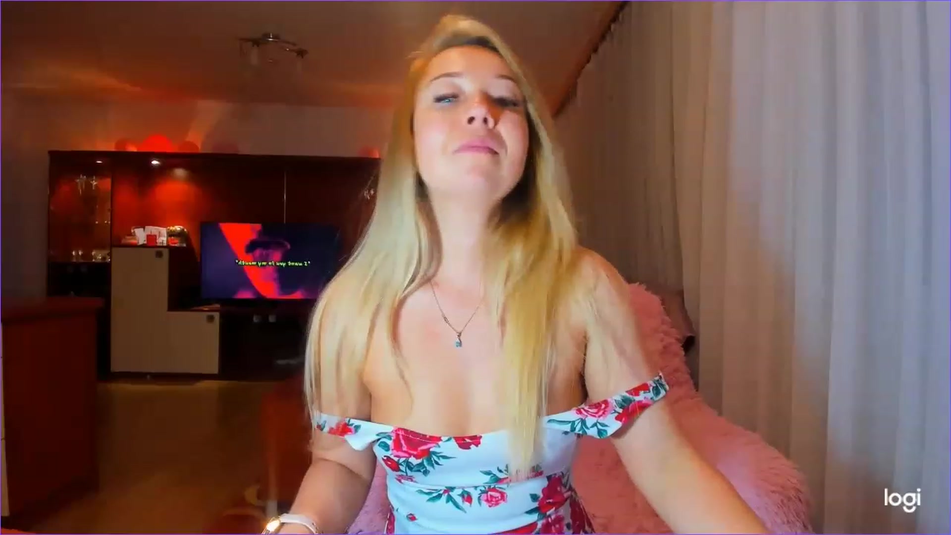 Gallery image thumbnail from FlamingoDream's myfreecams stream on, 06/06/2023, 01:56 image 9 of 20