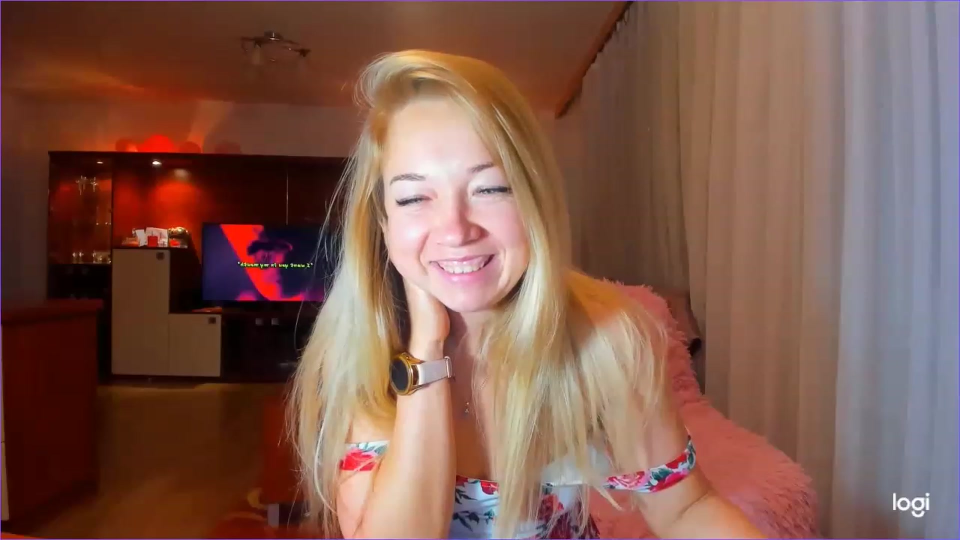 Gallery image thumbnail from FlamingoDream's myfreecams stream on, 06/06/2023, 01:56 image 12 of 20
