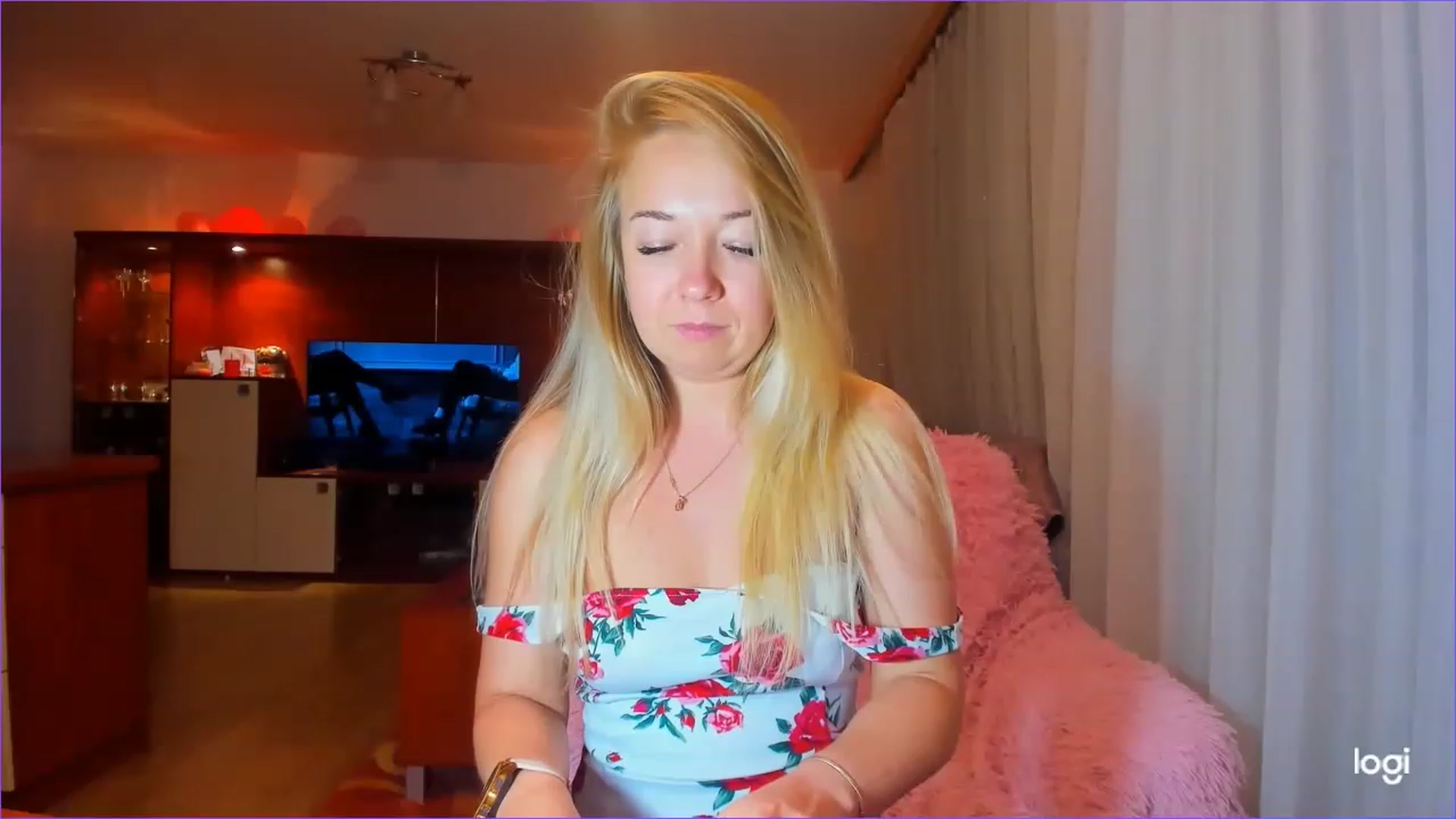 Gallery image thumbnail from FlamingoDream's myfreecams stream on, 06/06/2023, 01:56 image 20 of 20