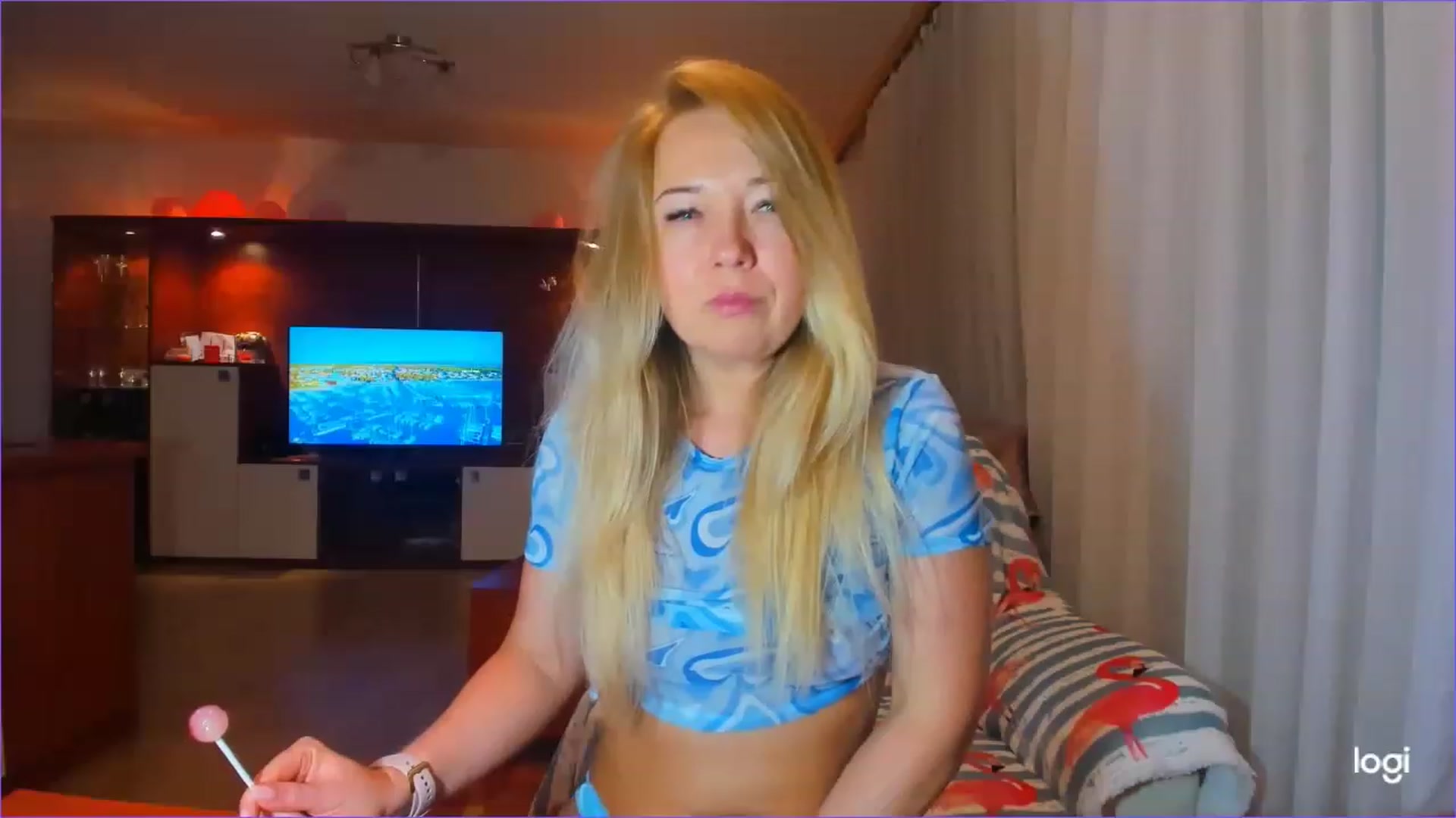 Gallery image thumbnail from FlamingoDream's myfreecams stream on, 06/06/2023, 22:16 image 14 of 20