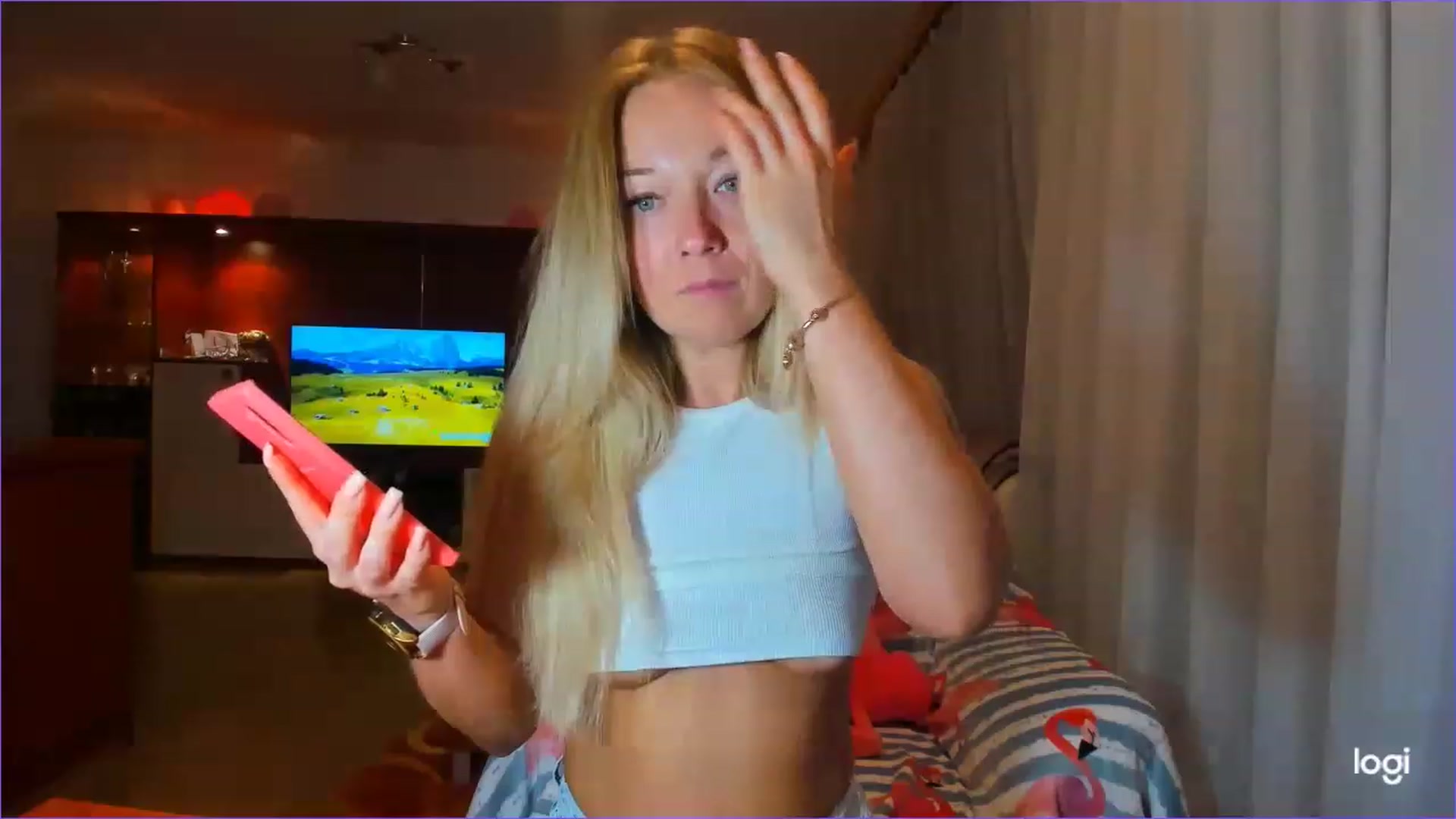 Gallery image thumbnail from FlamingoDream's myfreecams stream on, 06/13/2023, 22:03 image 6 of 20
