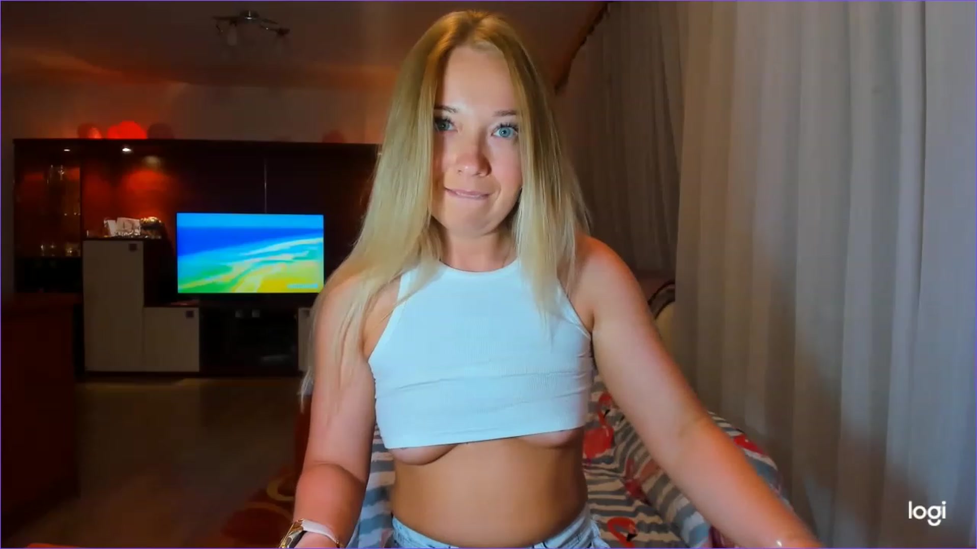 Gallery image thumbnail from FlamingoDream's myfreecams stream on, 06/14/2023, 24:09 image 8 of 20