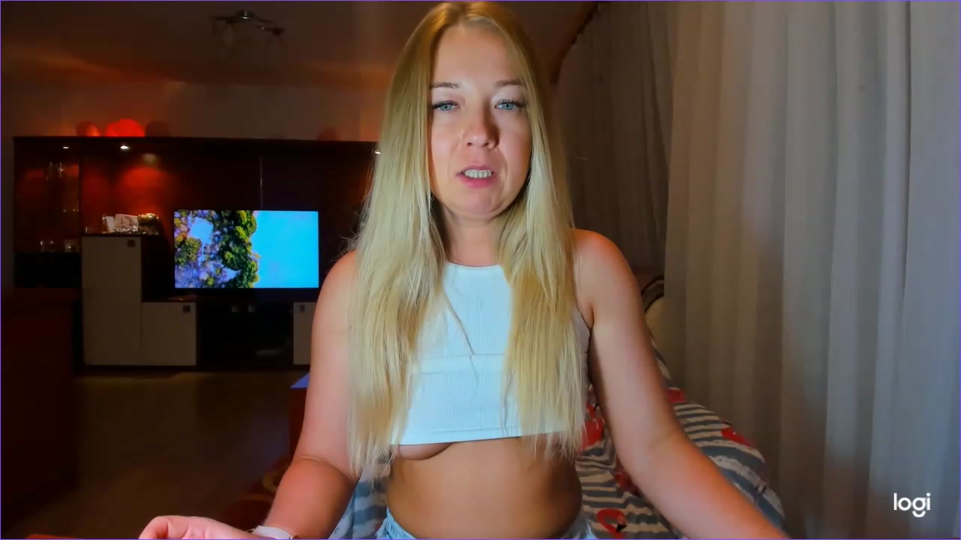 Gallery image thumbnail from FlamingoDream's myfreecams stream on, 06/14/2023, 24:09 image 6 of 20