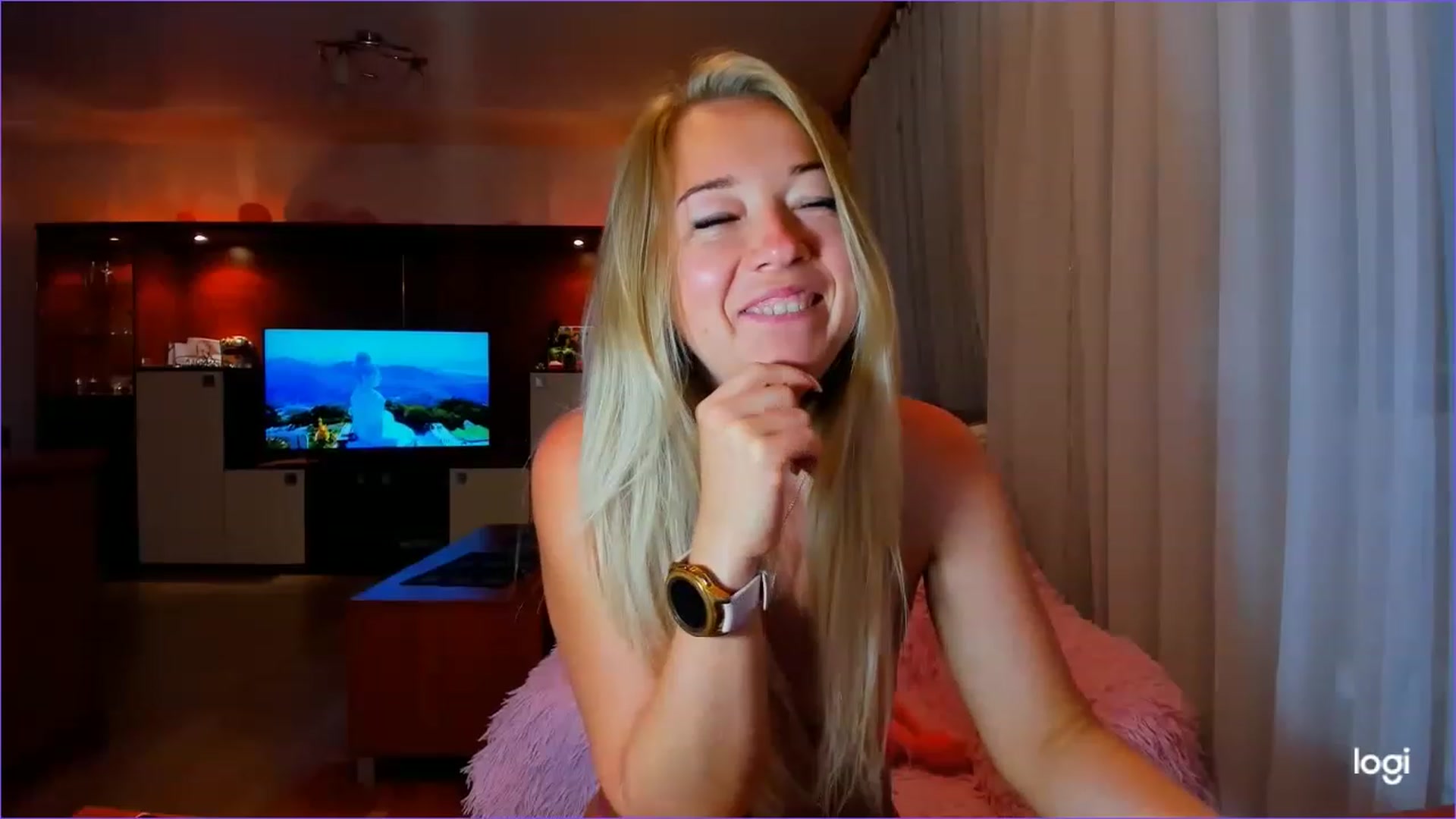 Gallery image thumbnail from FlamingoDream's myfreecams stream on, 06/26/2023, 23:24 image 14 of 20
